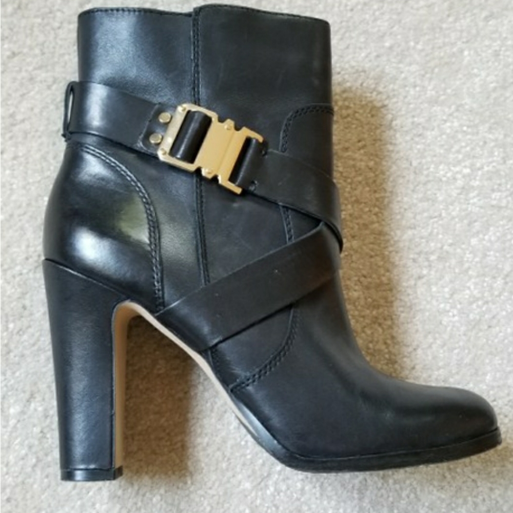 VINCE CAMUTO - Picture 7 of 9